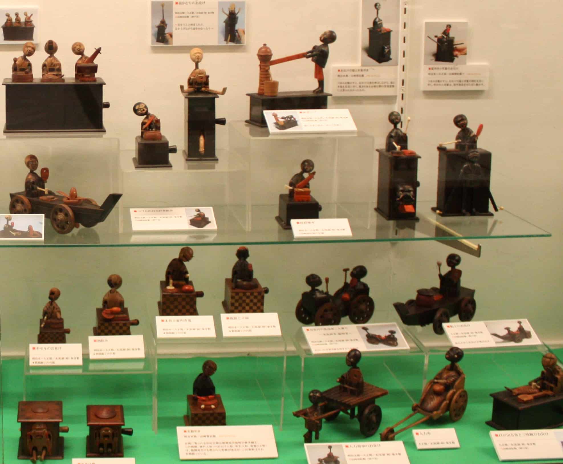 50年の歳月をかけた、貴重な神戸人形コレクション | 日本玩具博物館